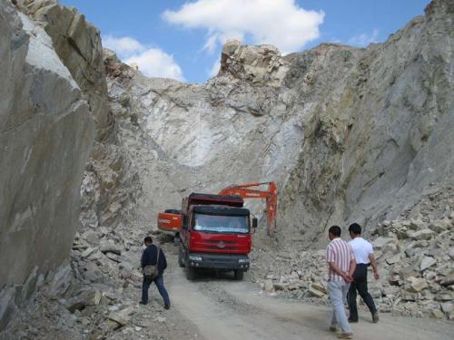 膨潤(rùn)土 膨潤(rùn)土