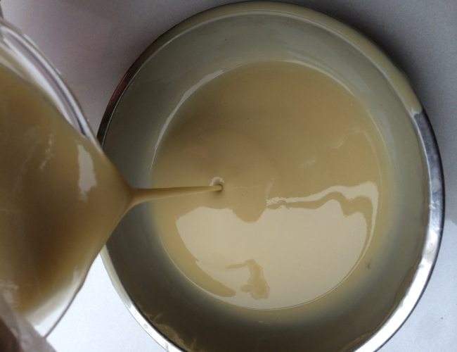 鉆井泥漿液膨潤(rùn)土